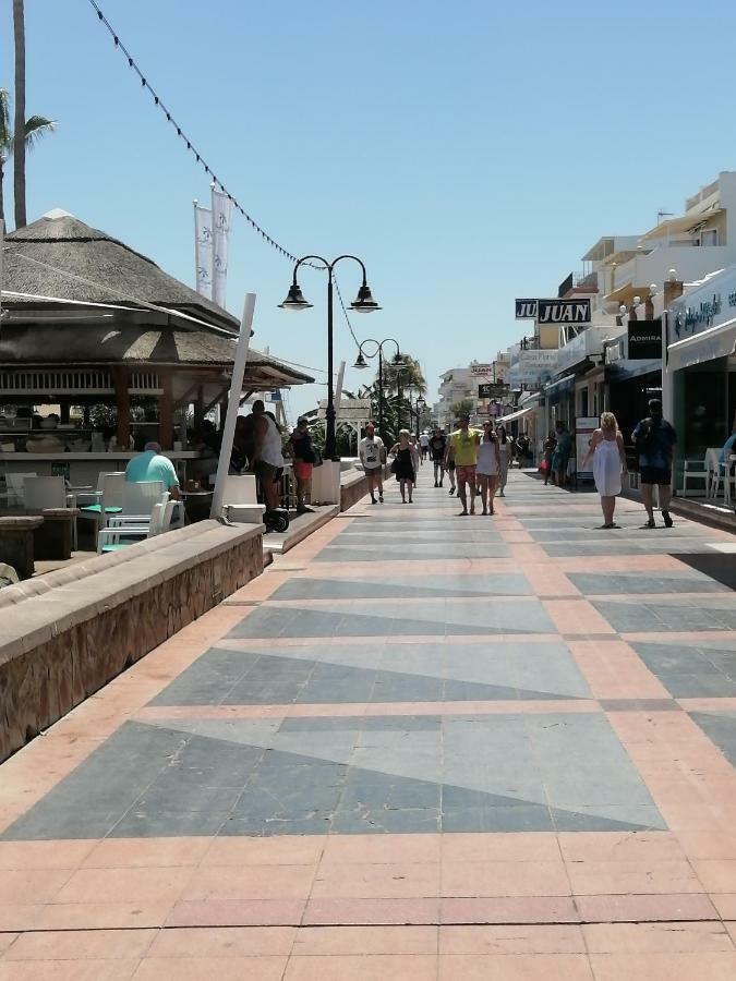 شقة Apartamento Carihuela Playa توريمولينوس الغرفة الصورة